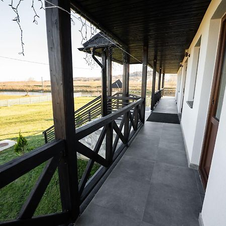 Casa Andra Hotel Siret Exterior foto