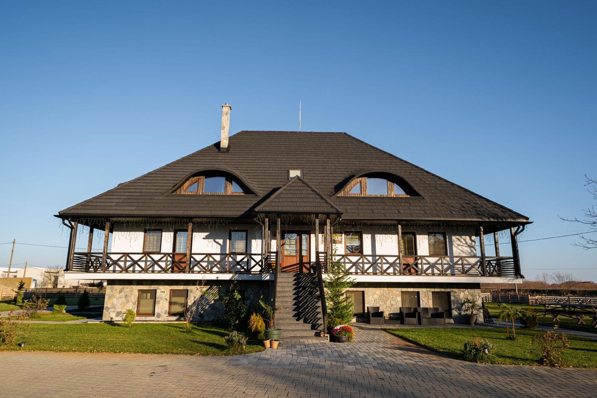 Casa Andra Hotel Siret Exterior foto